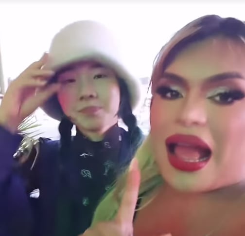 Chingu Amiga y Wendy Guevara