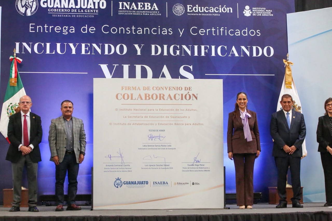 Libia Dennise impulsa la educación para adultos y el talento local en Guanajuato