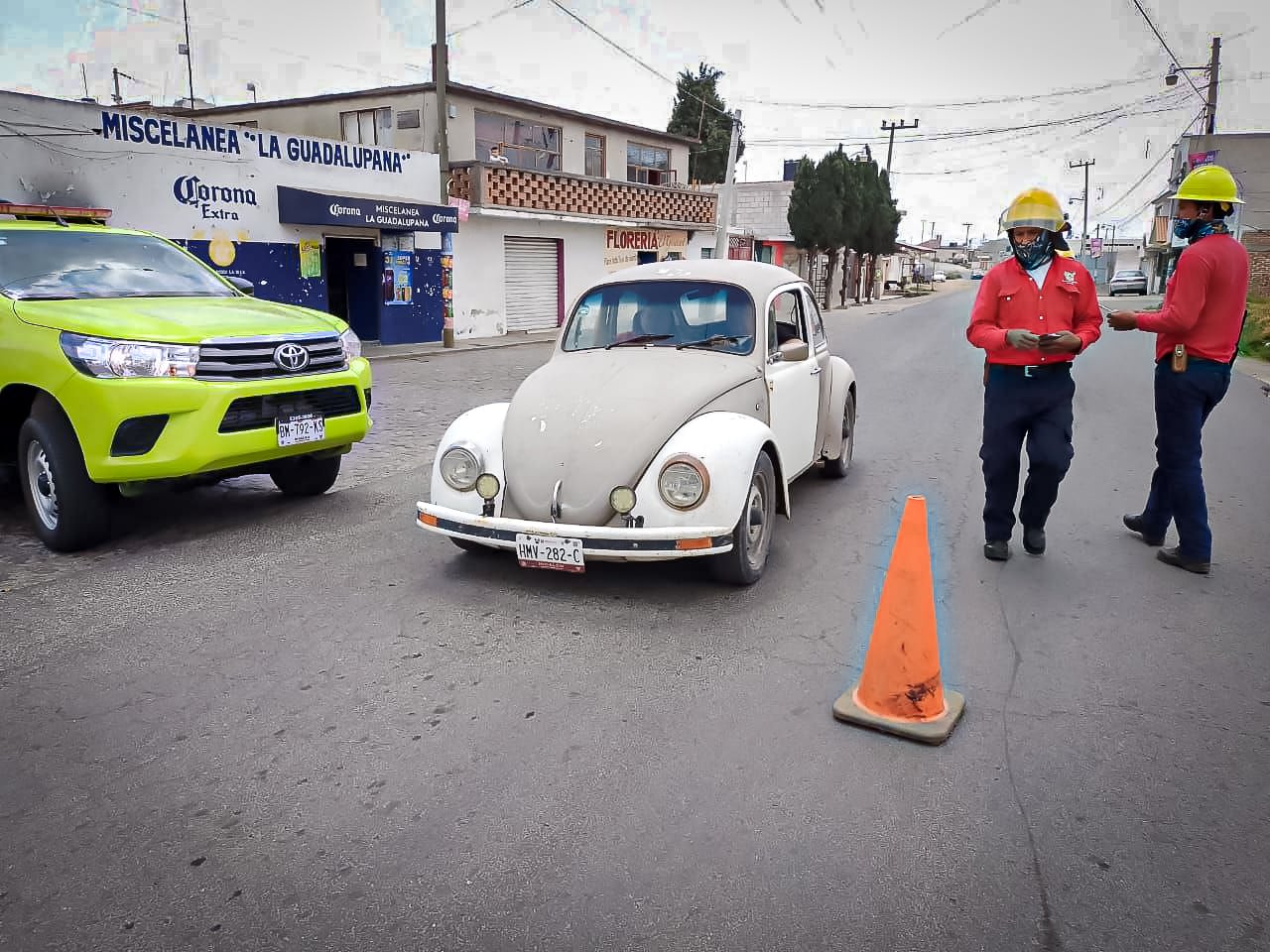 Hidalgo atiende incendios forestales.