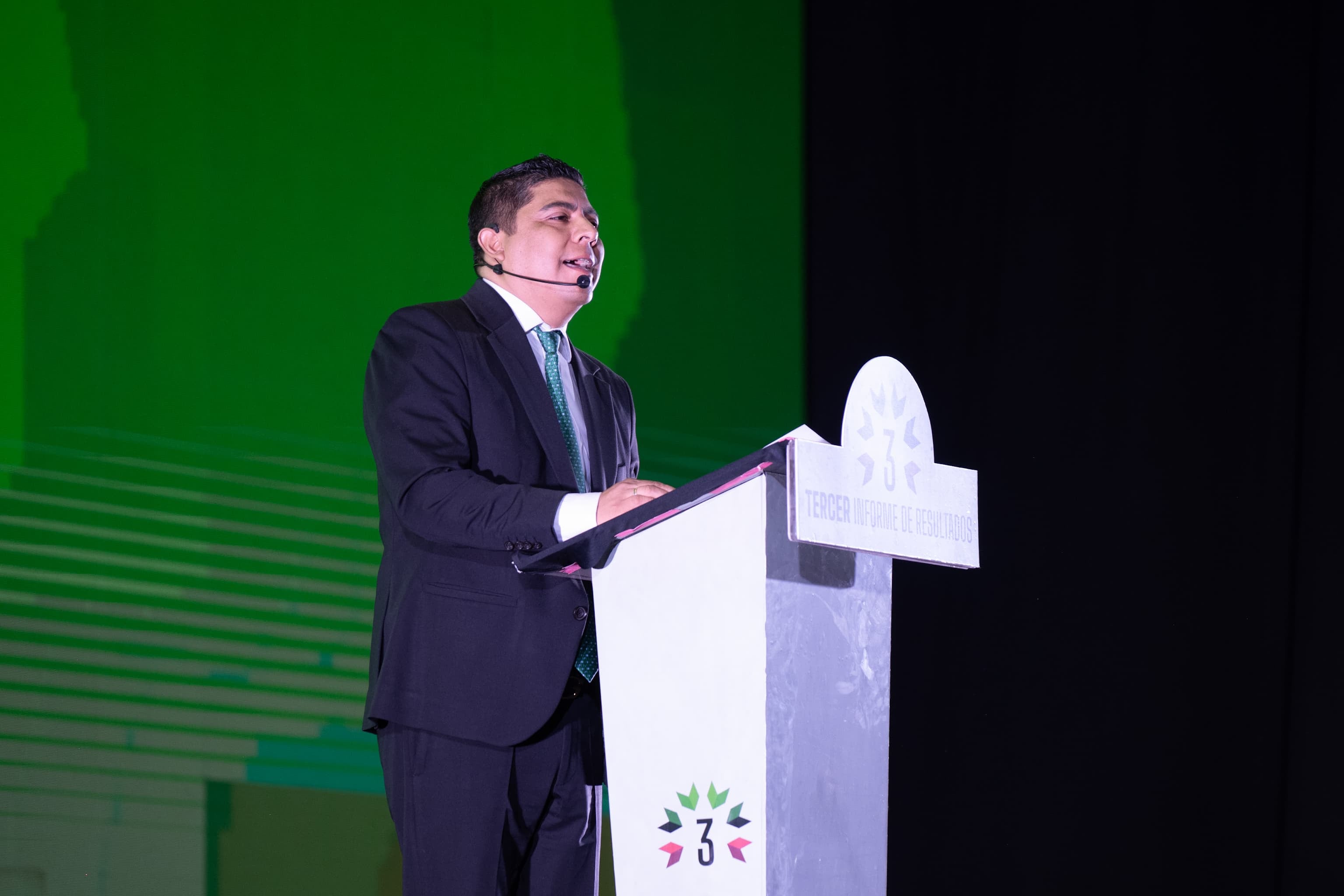 Ricardo Gallardo construirá un puente en Zapotitla