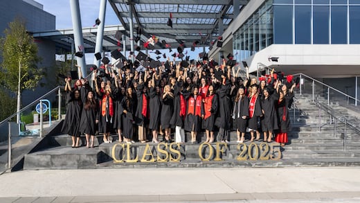 Arkansas State University Campus Querétaro gradúa a 102 estudiantes en otoño 2025