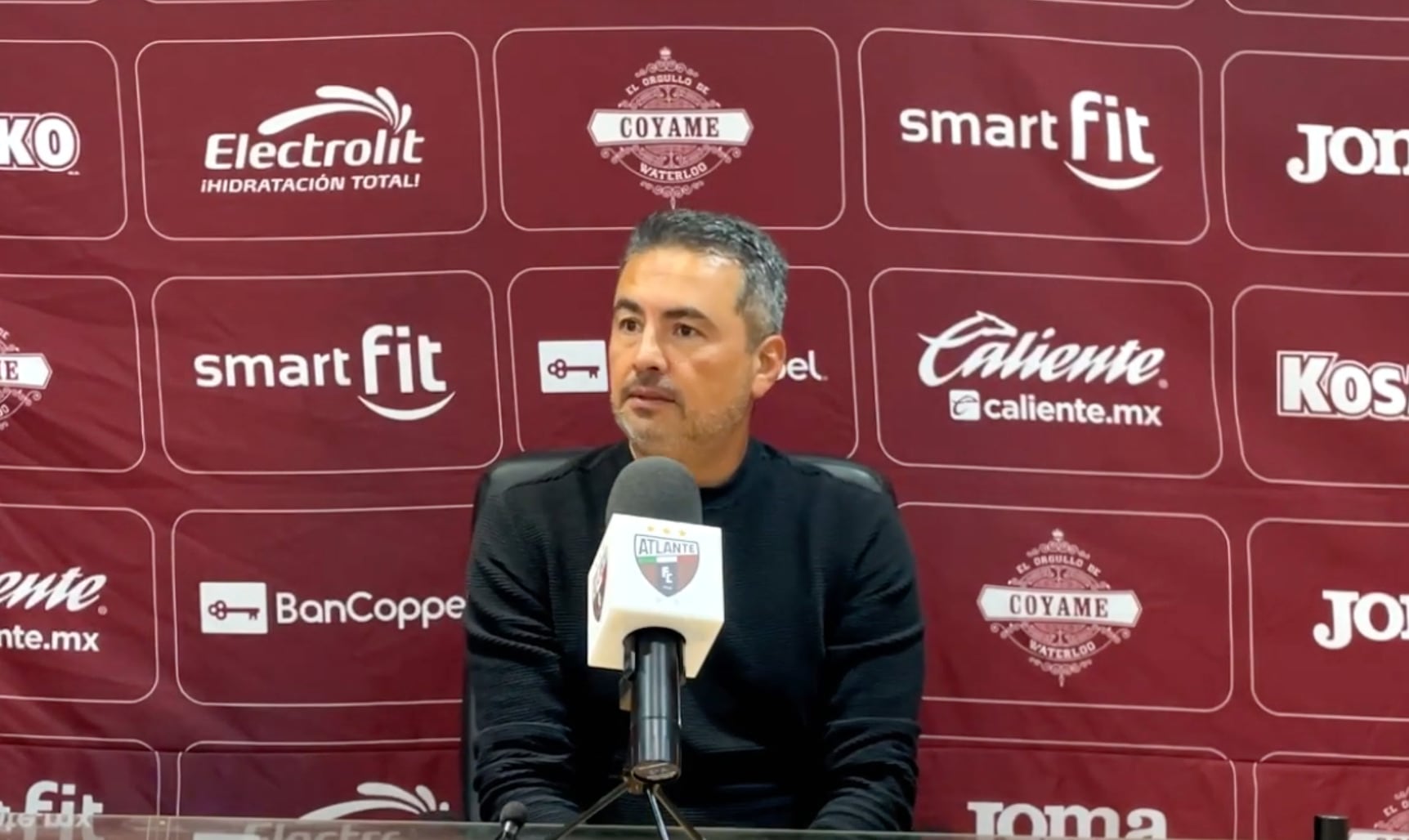 ¿Quién es Arturo Ortega? El nuevo DT de Chivas tras salida de Fernando Gago