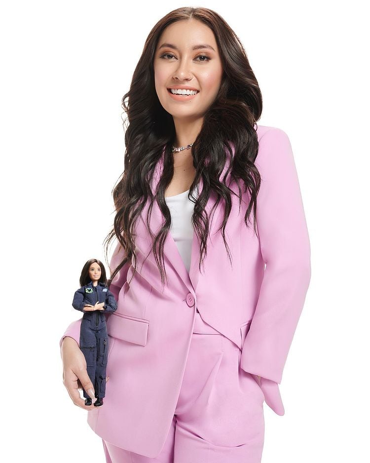 Katya Echazarreta y su Barbie