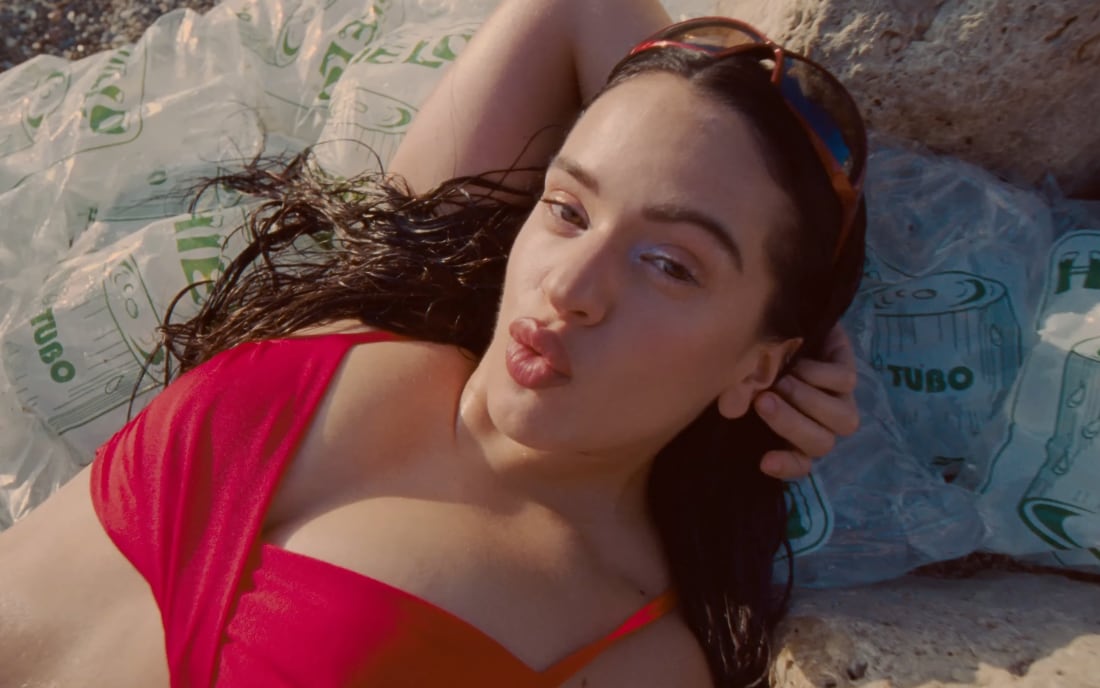 Rosalía en el video de Despechá.