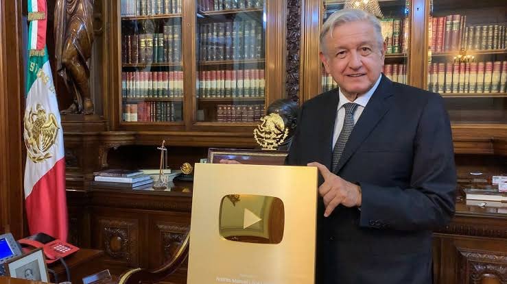 Streamer se arde con AMLO al verse desplazado en la lista de los más vistos