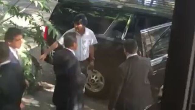 Evo, después de comer en fifí restaurante de la Ciudad de México...