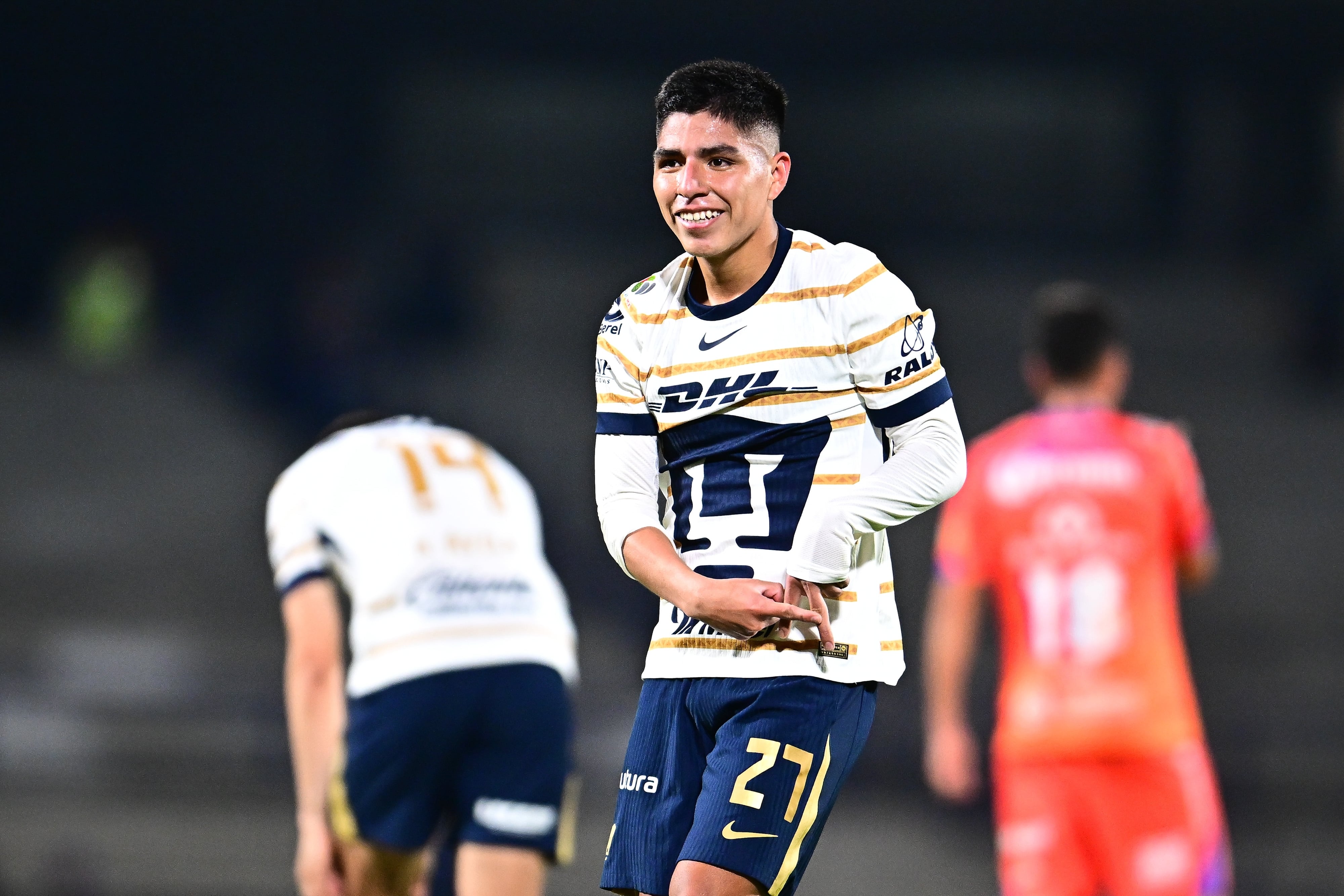 Piero Quispe en el Pumas vs Mazatlán del Clausura 2025.