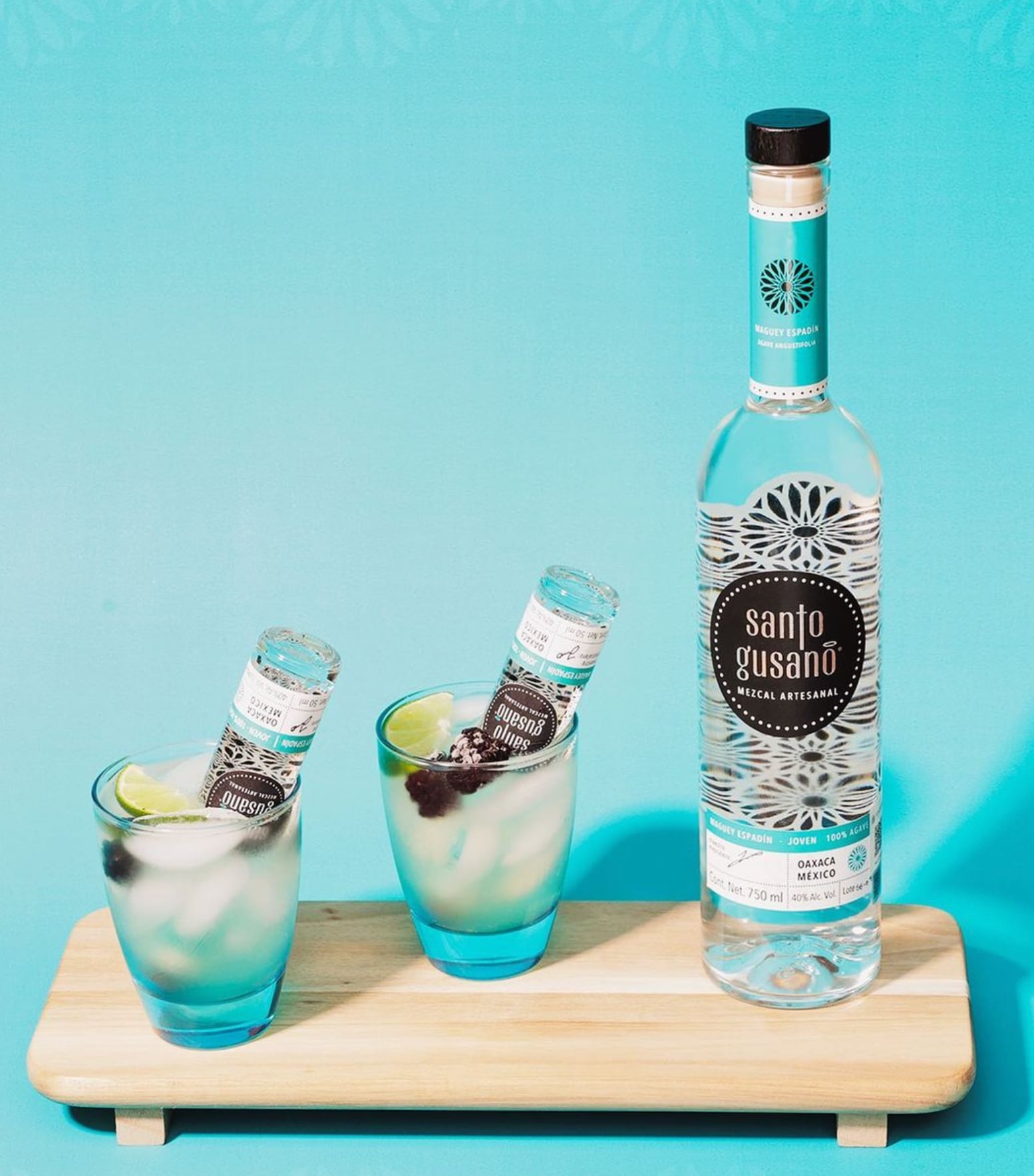 Mezcal de Carlos Rivera: Cuánto cuesta y dónde se vende al mejor precio Santo Gusano