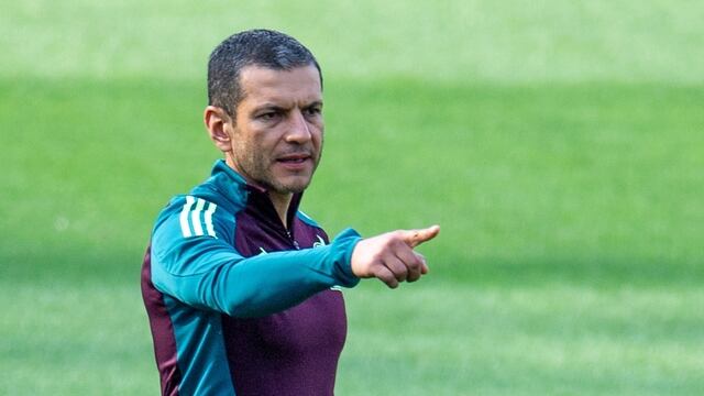 Jaime Lozano, al frente del entrenamiento de la Selección Mexicana.