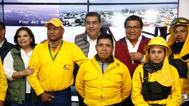 Sergio Salomón Céspedes del gobierno de Puebla en favor del medio ambiente y de los brigadistas