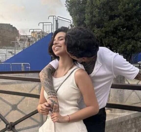 Memes de Ángela Aguilar y Christian Nodal