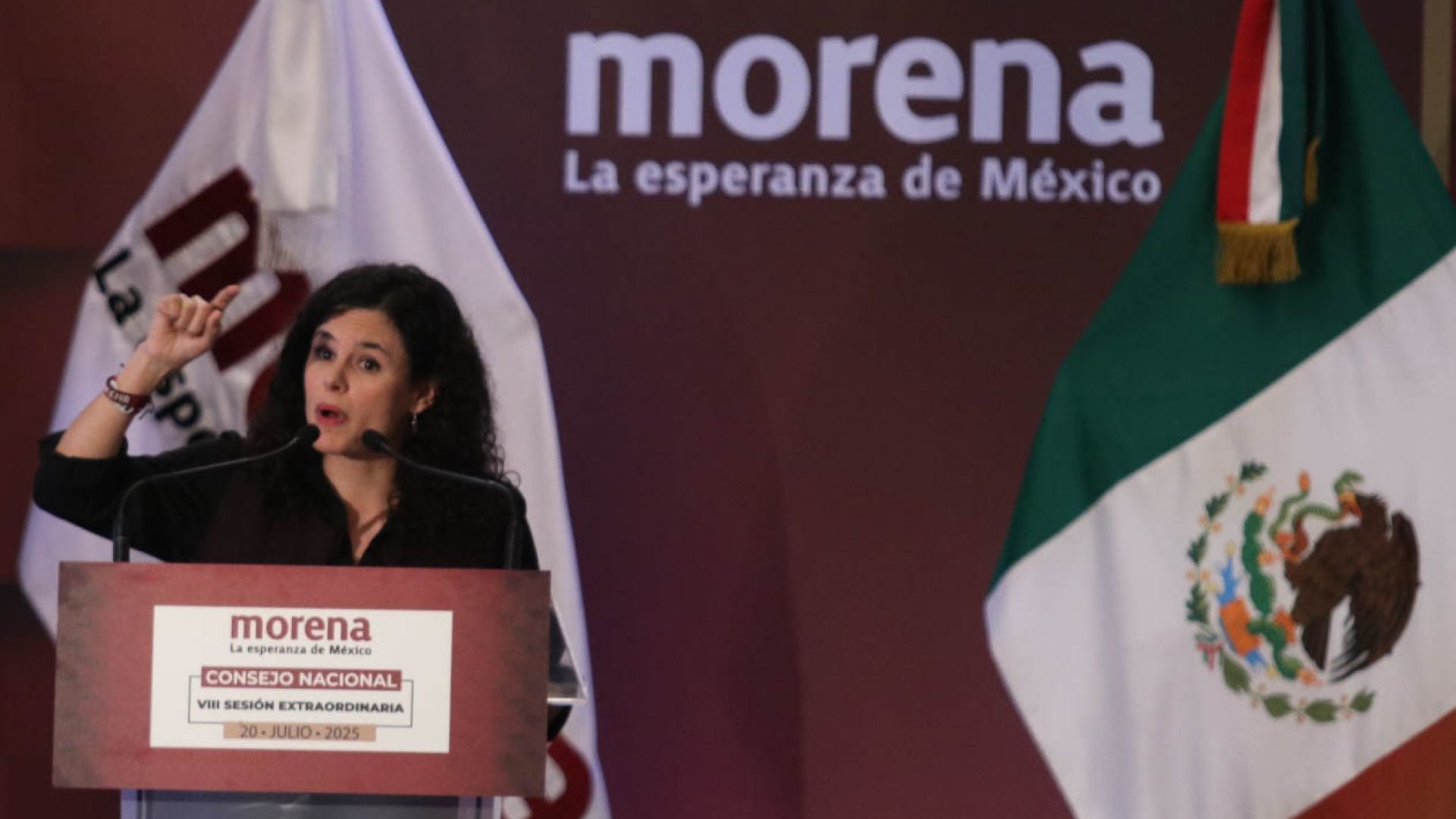 Luisa Alcalde responde a Jorge Romero y cuestiona la credibilidad de la oposición