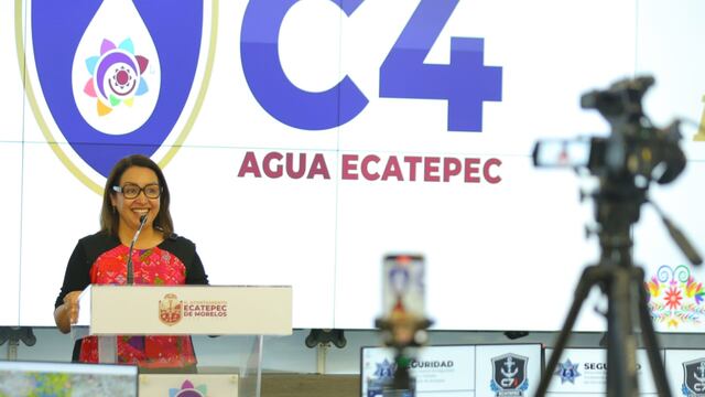Azucena Cisneros presentó el C4 del Agua en Ecapetec