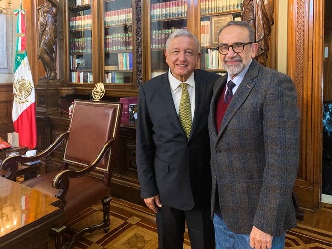 El especialista aceptó la invitación de AMLO.