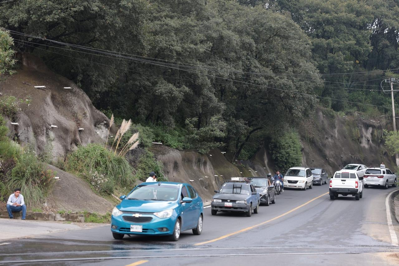 Romina Contreras inaugura la repavimentación de la carretera Río Hondo-Huixquilucan.