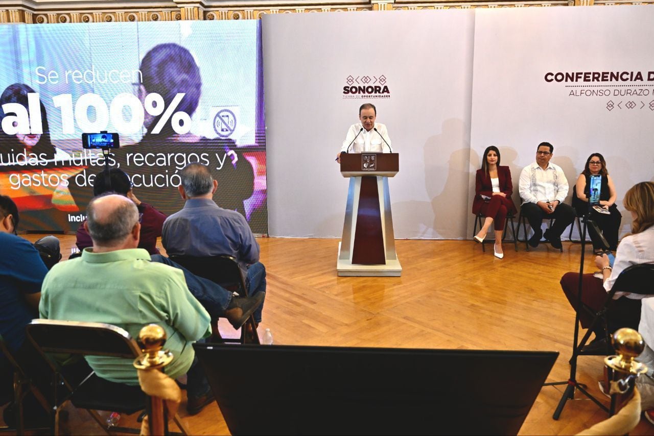 Alfonso Durazo lanza “Borrón y Cuenta Nueva” y elimina adeudos vehiculares.