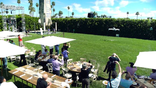 La primer entrega pública en dron de Amazon Prime Air.