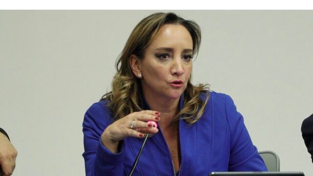 Claudia Ruíz Massieu