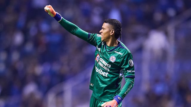 De las críticas al reconocimiento: Kevin Mier es nominado a mejor portero del mundo