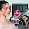 Rosalía recorre las calles de Guadalajara en bicicleta y sorprende a sus fans