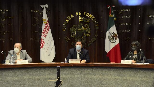 Es inviable adquisición inmediata de vacunas.