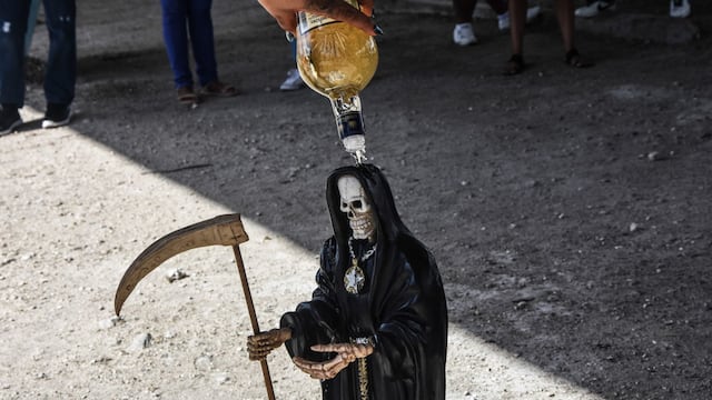 ¿Qué significa soñar con la santa muerte negra?