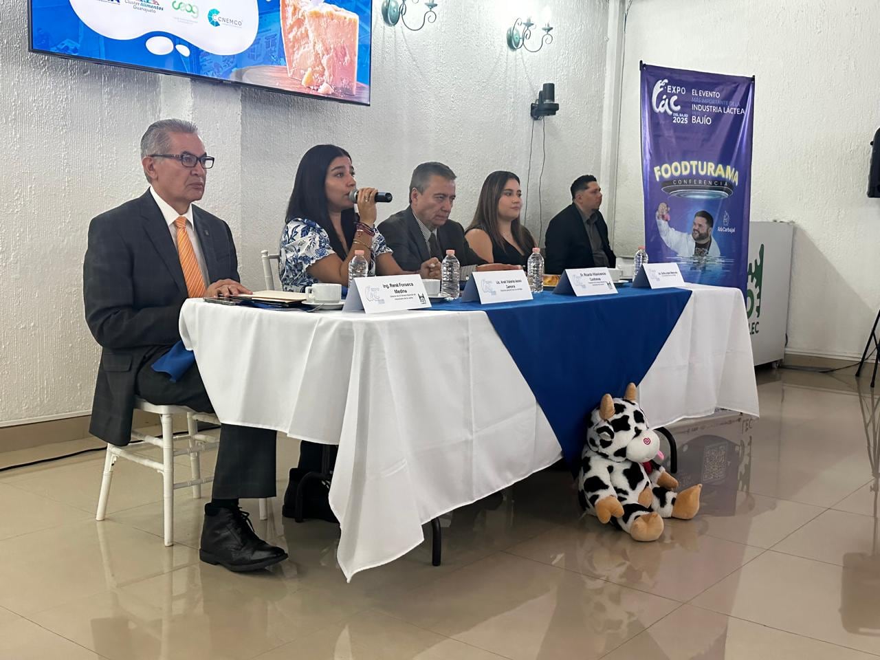 Presentan Expo Lac del Bajío 2025 que se llevará a cabo en el Poliforum León