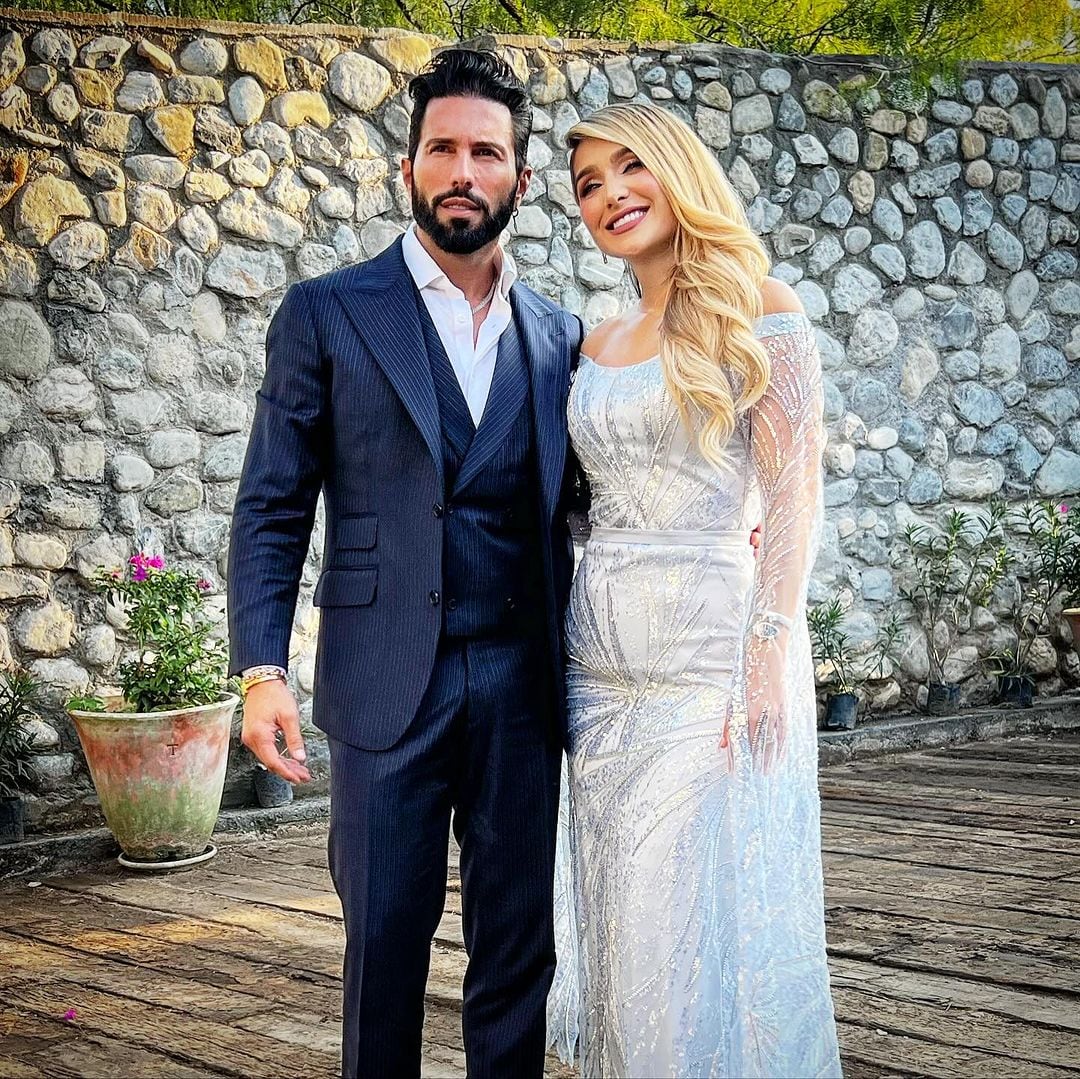 Poncho de Nigris y Marcela Mistral