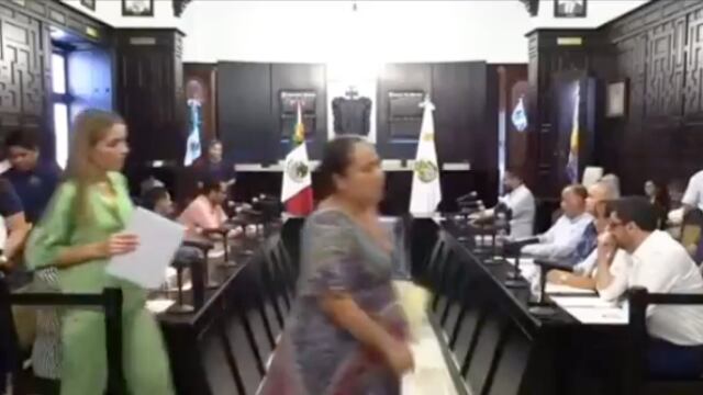 Sebastián Cano Rodríguez: Regidoras abandonan sesión de cabildo en Veracruz por denuncias de acoso y abuso sexual (VIDEO)