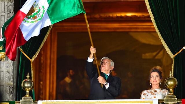 AMLO encabeza la ceremonia por el 210 aniversario del Grito de Independencia
