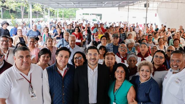 Martí Batres en clínica-hospital del ISSSTE en Cuatla, Morelos