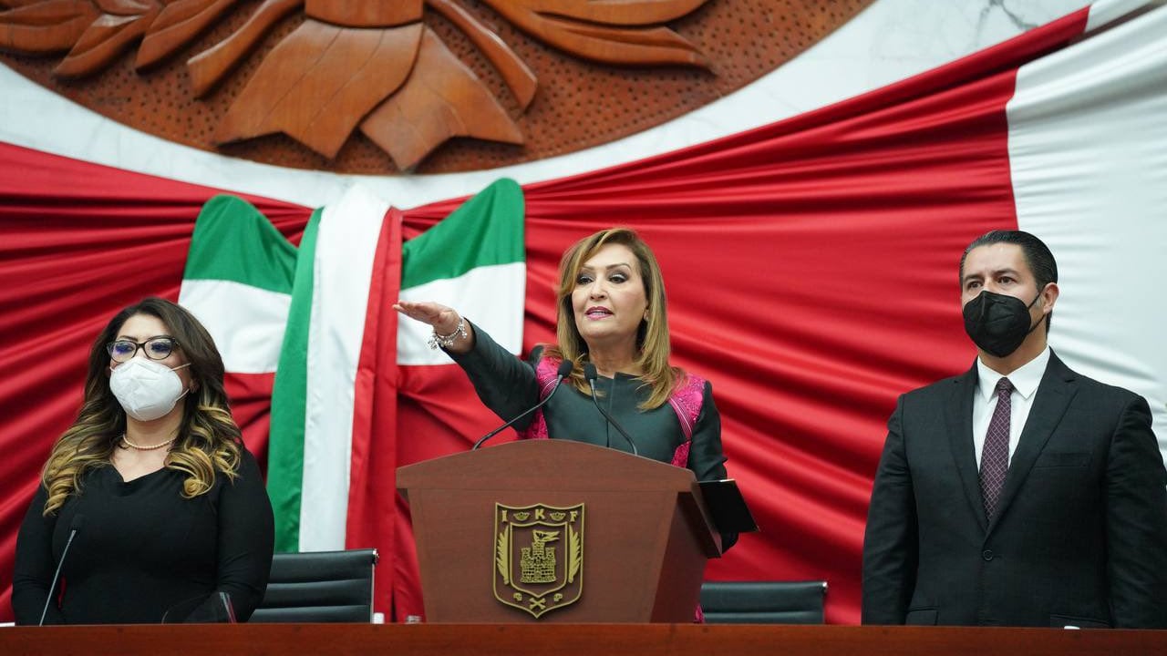 Lorena Cuéllar asume como gobernadora de Tlaxcala