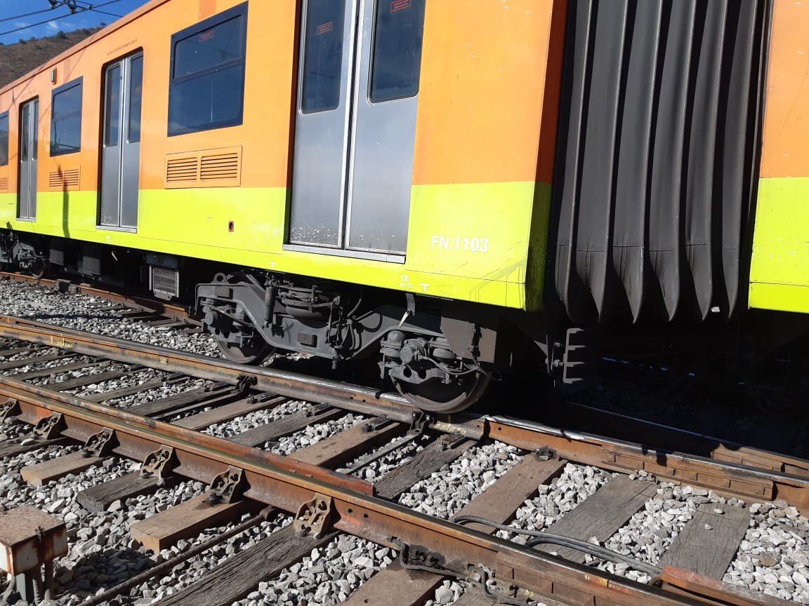 Tren decarrilado.