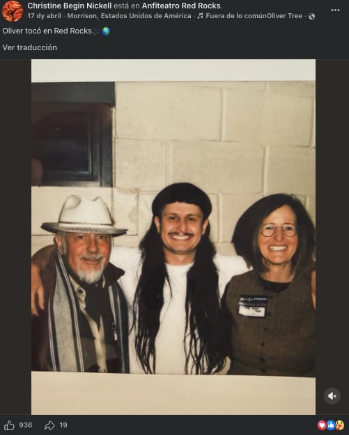 Oliver Tree junto a sus padres