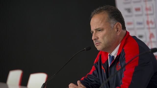 Ramón Villa Zeballos, ex entrenador del Club Chivas femenil.