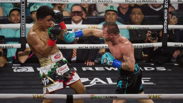 Canelo Álvarez vs Jaime Munguía