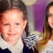 Natasha Dupeyrón abraza a la “Nata chiquita” que por fin pudo terminar la preparatoria