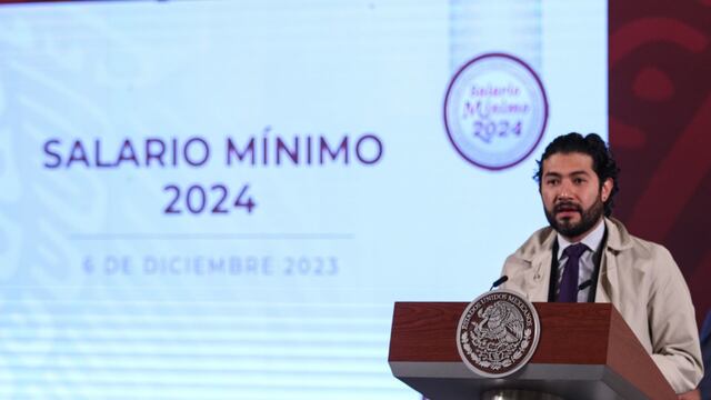 Marath Bolaños López, secretario del Trabajo y Previsión Social durante la conferencia matutina en Palacio Nacional