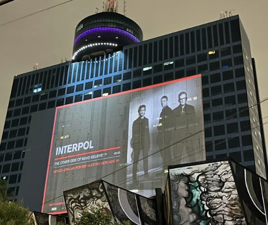 Interpol sorpresa