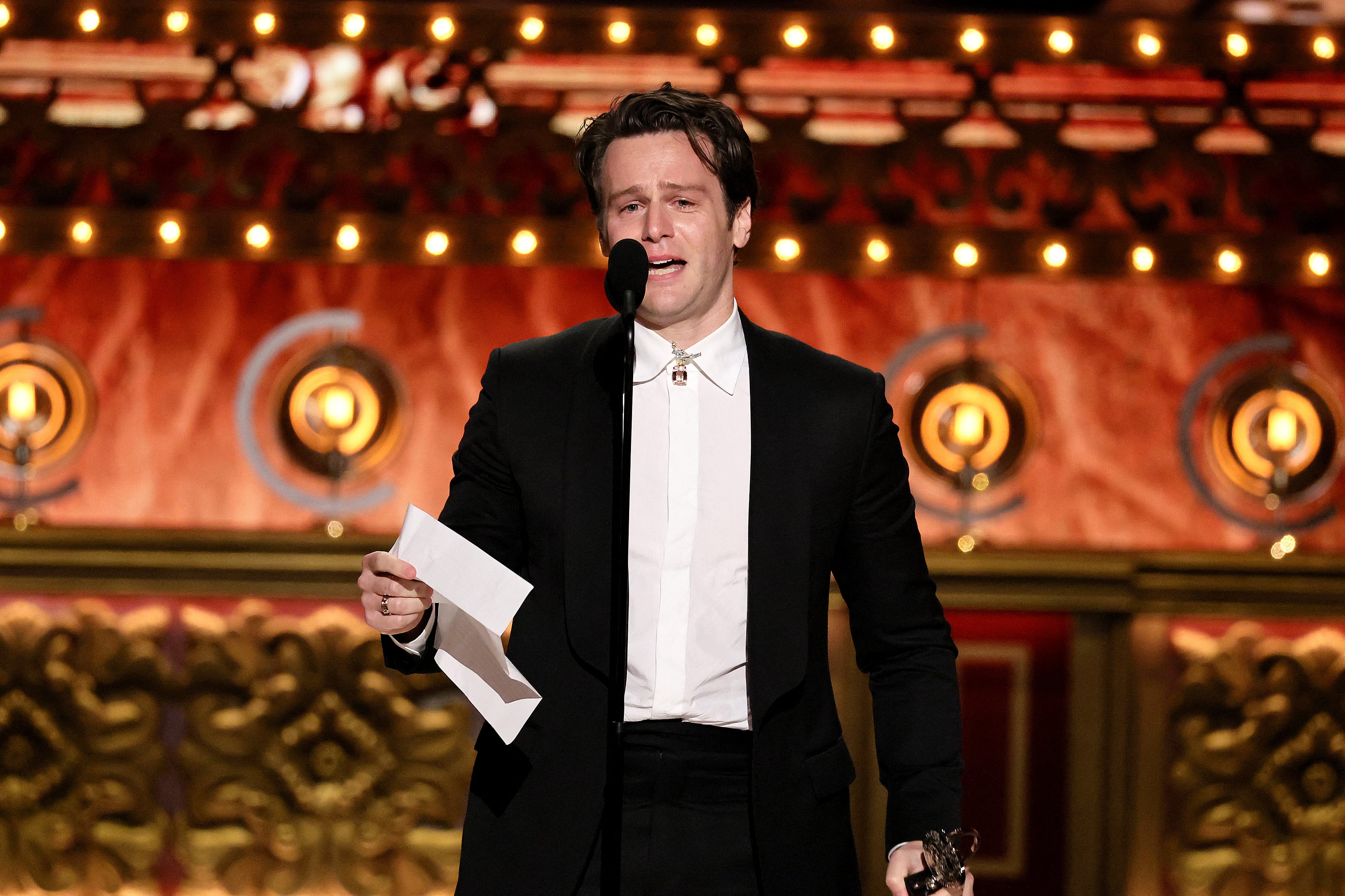 Jonathan Groff, ganador Premios Tony 2024
