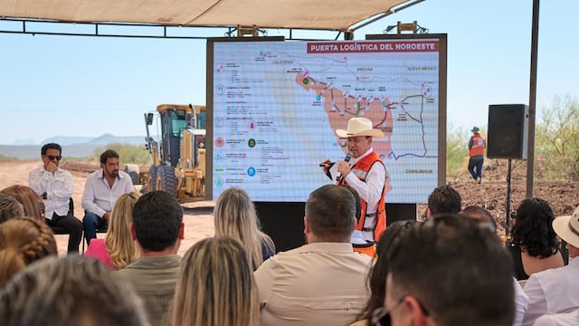 Sonora recibirá más de 10 mil mdp para modernización de carreteras.