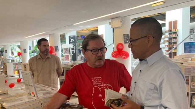 Paco Ignacio Taibo II y Ernesto Villegas