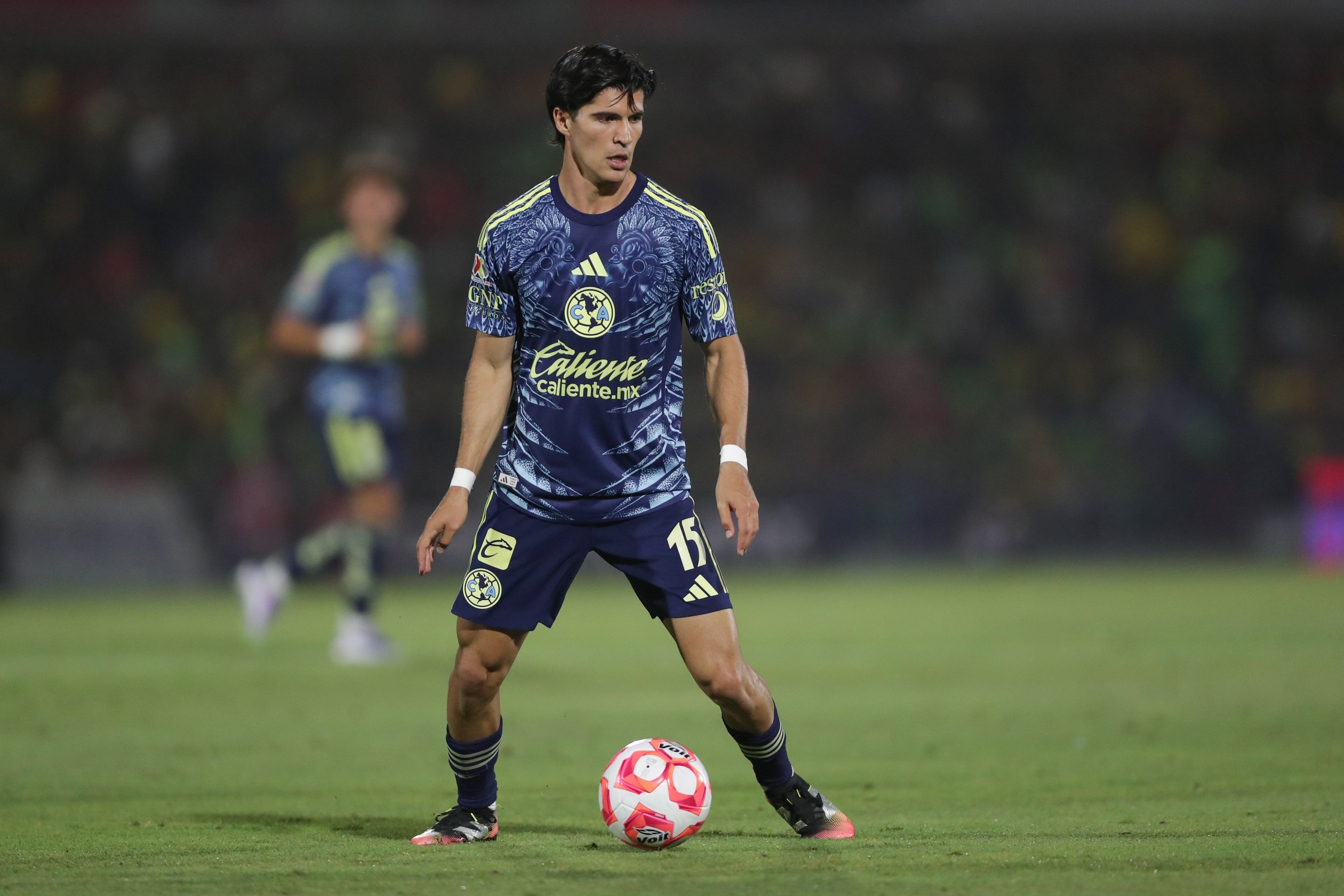 Ralph Orquín podría irse gratis del América rumbo a Europa.