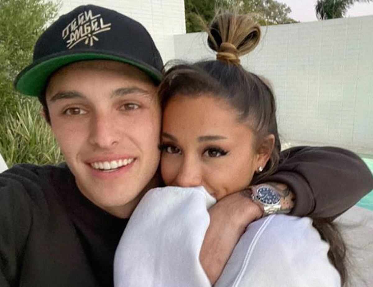 Ariana Grande y Dalton Gomez