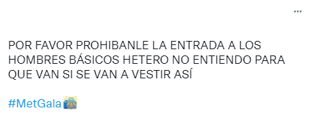 Meme traje negro en el Met Gala 2021.