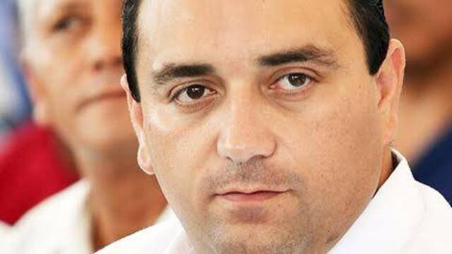 Roberto Borge Angulo.