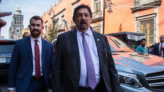 Van por desafuero contra Napoleón Gómez Urrutia