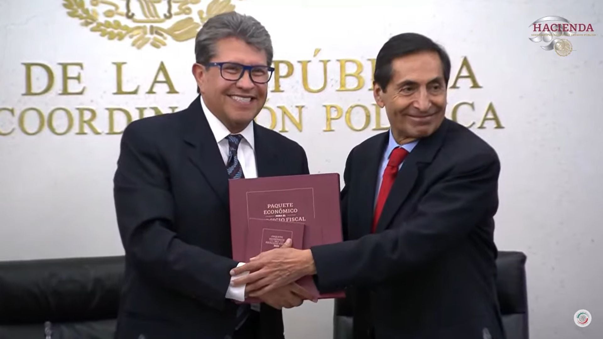 Entrega del Paquete Económico en el Senado