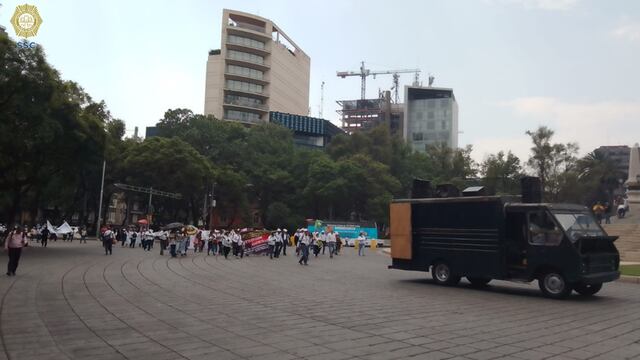 Marcha de pensionados del IMSS sobre Paseo de la Reforma afecta a la Línea 7 del Metrobús