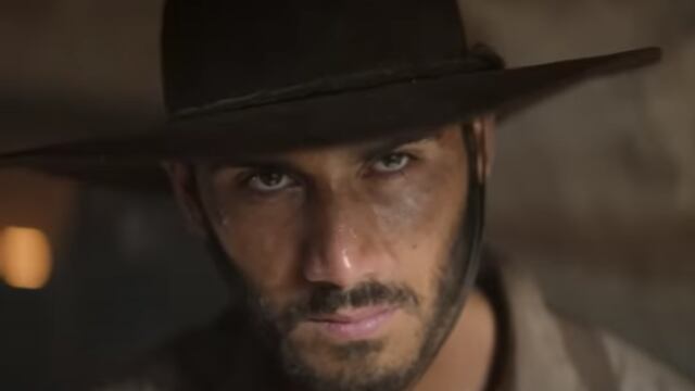 Alejandro Speitzer pide a Poder Prieto que vea su serie, antes de criticar